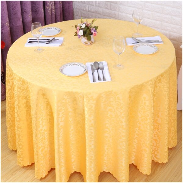 Luxury Jacquard Tablecloth - Image 3