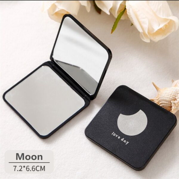 Foldable Makeup Mirror - Image 10