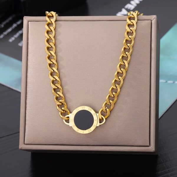 Retro Double Layer Hollow Thick Clavicle Chain Stainless Steel Necklace For Women - Image 3