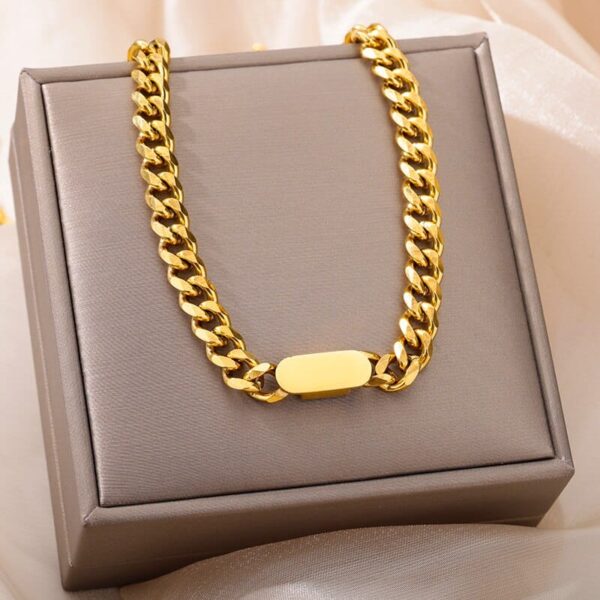 Retro Double Layer Hollow Thick Clavicle Chain Stainless Steel Necklace For Women - Image 18