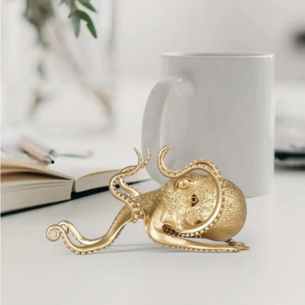 Creative Golden Octopus Mobile Phone Stand - Image 6