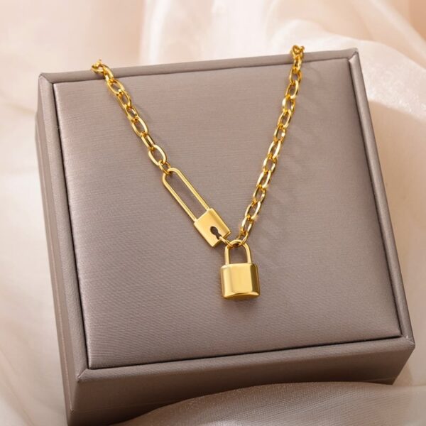 Retro Double Layer Hollow Thick Clavicle Chain Stainless Steel Necklace For Women - Image 11